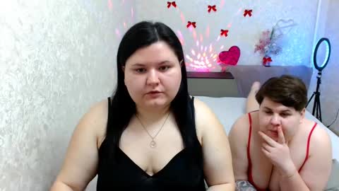 Snapshot of beckyandellen chatting on 01.27.25 BeckyAndEllen online show from 01.27.25