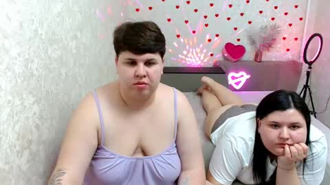 Snapshot of beckyandellen chatting on 02.23.25 BeckyAndEllen online show from 02.23.25