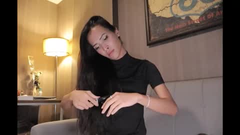 bee_thai online show from 03.07.26