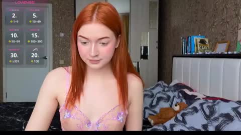 Snapshot of beep_beep_ameli chatting on 02.17.25 Amelia online show from 02.17.25