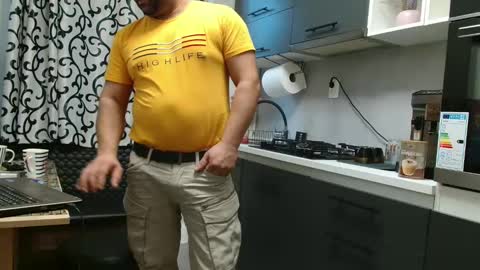 kevin and Bella online show from 12.22.24