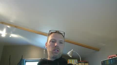 Snapshot of belgianordenary chatting on 02.15.25 belgianordenary online show from 02.15.25