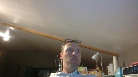 Snapshot of belgianordenary chatting on 12.22.25 belgianordenary online show from 12.22.25