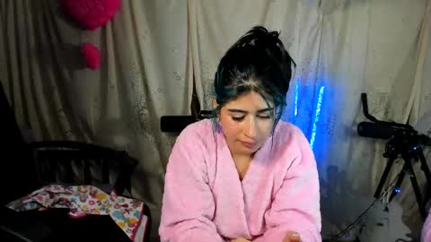 modelo independiente online show from 02.28.25