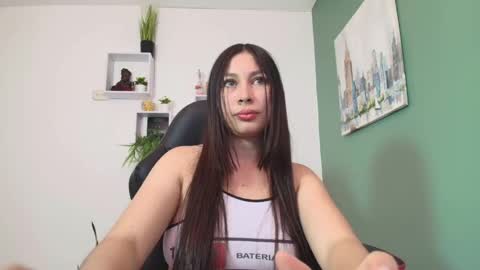 Snapshot of bella_99x chatting on 01.22.25 Bel 3 online show from 01.22.25