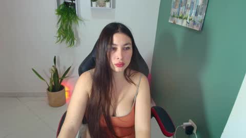 Snapshot of bella_99x chatting on 09.12.25 Bel 3 online show from 09.12.25