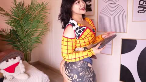    online show from 04.04.26