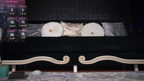 Emma  Bella online show from 01.28.25