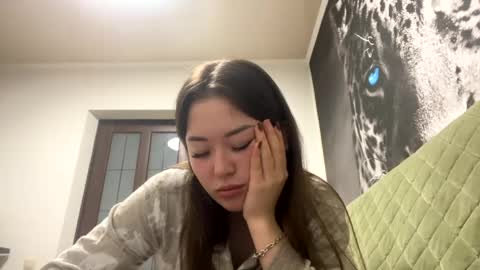 Hanna here Welcome  online show from 04.19.26