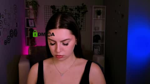 Snapshot of bella_dorn chatting on 05.13.26 Bella online show from 05.13.26