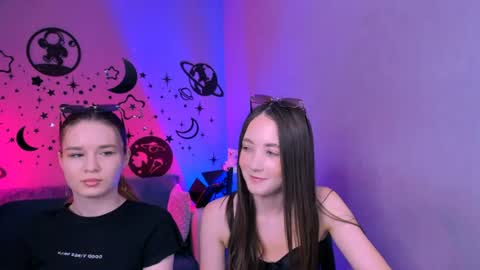 Snapshot of bella_dorn chatting on 07.27.26 Bella online show from 07.27.26