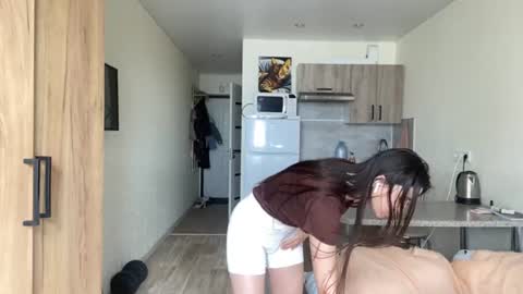 Snapshot of bella_gasp chatting on 06.29.26 Jane online show from 06.29.26