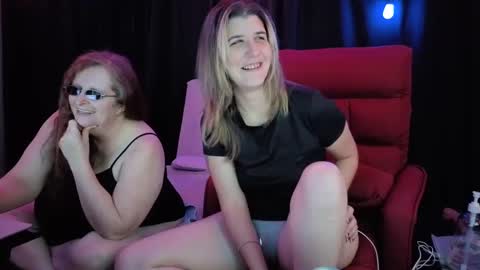 Bella James online show from 09.15.25