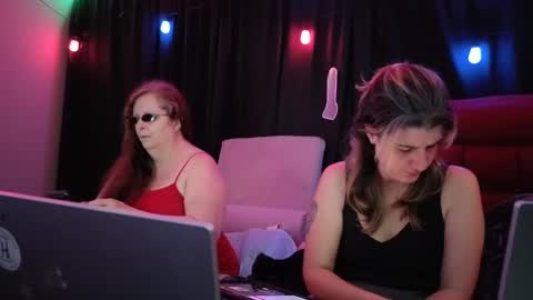 Bella James online show from 09.24.25