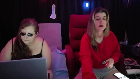 Bella James online show from 09.30.25