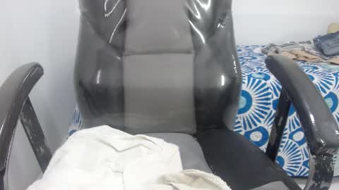 lady online show from 03.04.25