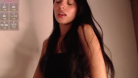 Snapshot of bella_musee chatting on 02.04.25   online show from 02.04.25