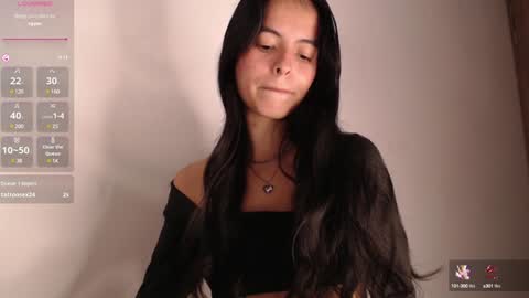 Snapshot of bella_musee chatting on 02.06.25   online show from 02.06.25