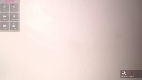 Snapshot of bella_musee chatting on 02.17.25   online show from 02.17.25