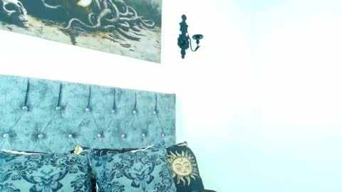 Bella online show from 11.18.25