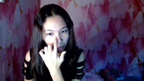 Snapshot of bella_saero chatting on 06.16.26 bella online show from 06.16.26
