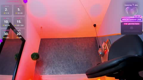 Snapshot of bella_salvatore chatting on 12.14.24     online show from 12.14.24