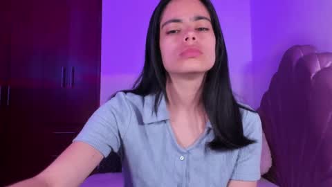 Valeria Model Independent online show from 09.11.25