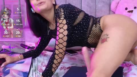 Bella online show from 01.25.25