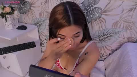 Bella Becca  online show from 01.28.25