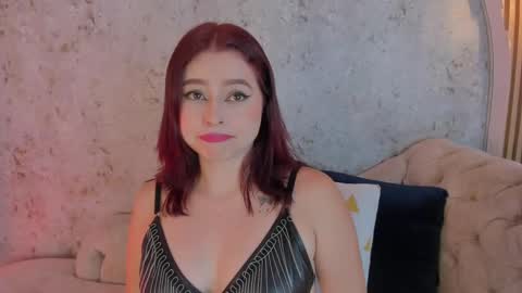 Snapshot of bellaa_swant chatting on 10.01.25 Cris online show from 10.01.25