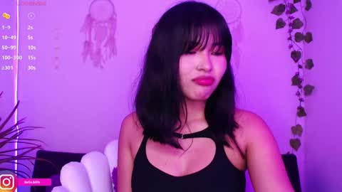 Snapshot of bellabills chatting on 03.08.25 Bella online show from 03.08.25