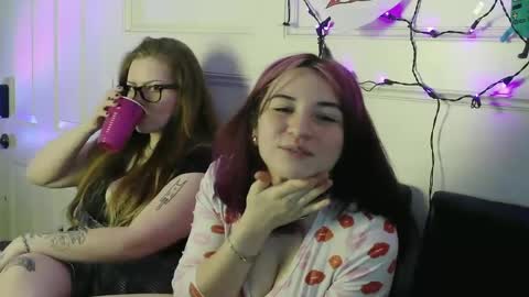 BellaButterflyy online show from 01.22.25