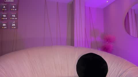  Bella C  online show from 02.04.25