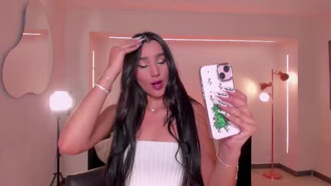  Bella C  online show from 11.23.25