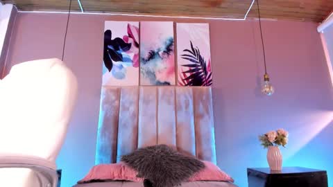 Bella Clair online show from 11.20.25