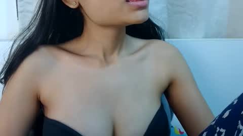 Snapshot of bellacrystall chatting on 01.08.26 bellacrystall online show from 01.08.26