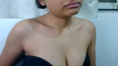 Snapshot of bellacrystall chatting on 07.18.26 bellacrystall online show from 07.18.26