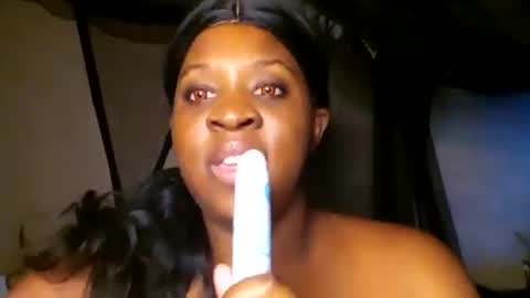 Snapshot of belladonna55568 chatting on 01.21.25 belladonna55568 online show from 01.21.25