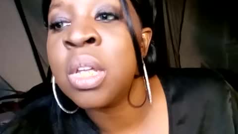 Snapshot of belladonna55568 chatting on 02.15.25 belladonna55568 online show from 02.15.25