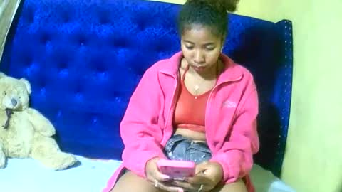 bellaena online show from 09.13.25