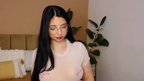Snapshot of bellahere chatting on 06.27.26 Diana online show from 06.27.26