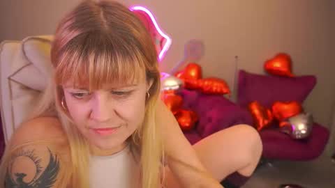 Bella online show from 02.10.26