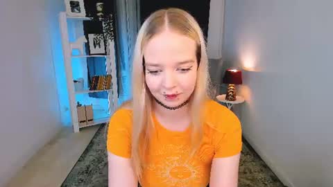 Snapshot of bellamontgomery chatting on 07.11.26 Bella online show from 07.11.26