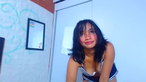 Snapshot of bellamy_sweet chatting on 01.25.25 bellamy online show from 01.25.25