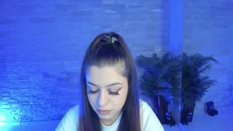 BellaNoir  online show from 11.25.25