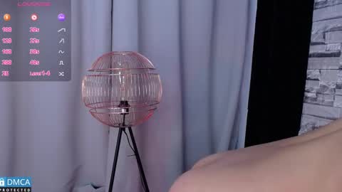   online show from 03.05.25