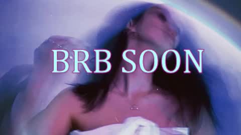 bellaparker_ online show from 12.19.25