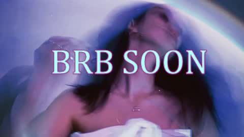 Snapshot of bellaparker_ chatting on 04.30.26 bellaparker_ online show from 04.30.26