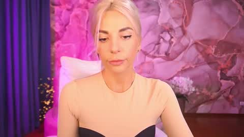 Bella online show from 10.15.25