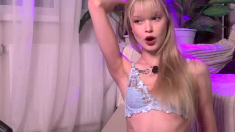 bellasecrettt online show from 04.15.26